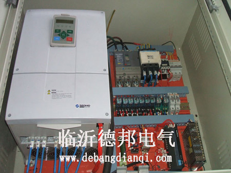 變頻器控制系統400